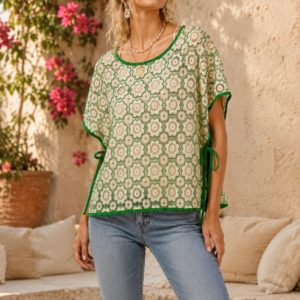 APPLE PATCH PONCHO