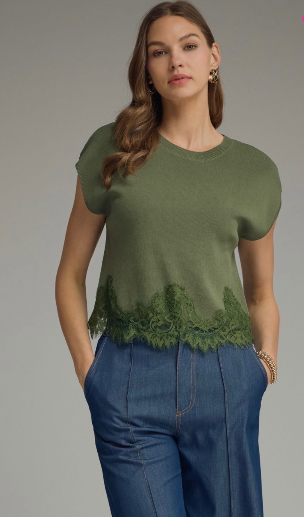 OLIVE LACE TOP